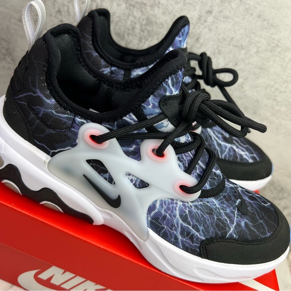 Nike React Presto Lightning ⚡️ - Picture 12 of 16